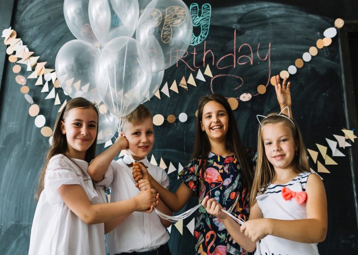 girls-boy-with-balloons-2