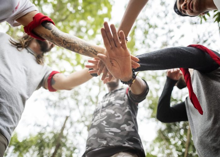 outdoor-team-orienteering-activi